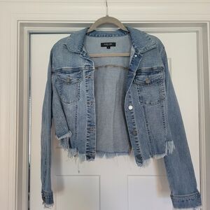Cropped frayed jean jacket